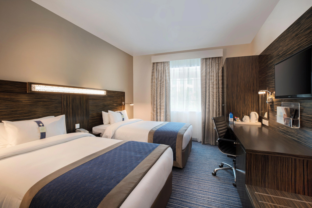 Holiday Inn Express Dubai Safa Park by IHG