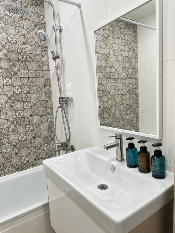 Ryadom S Zhd Vokzalom Flat