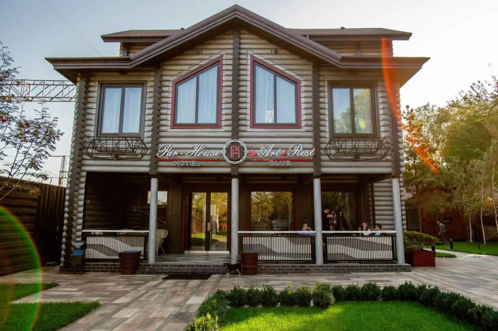 Отель PAR-HOUSE CLUB