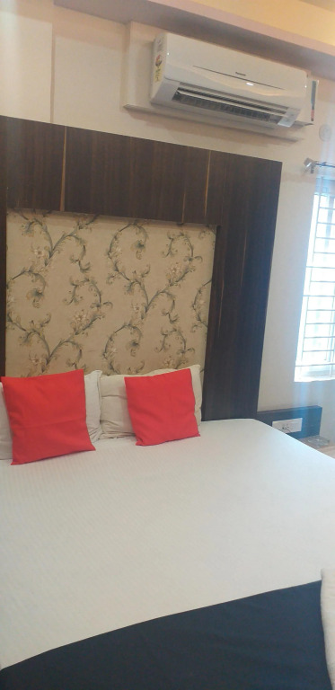 Отель Royal Blue Meridian Inn