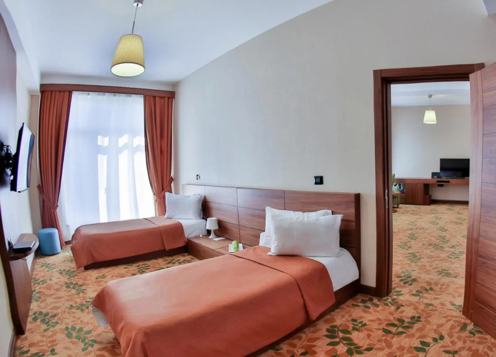 El Resort Hotel