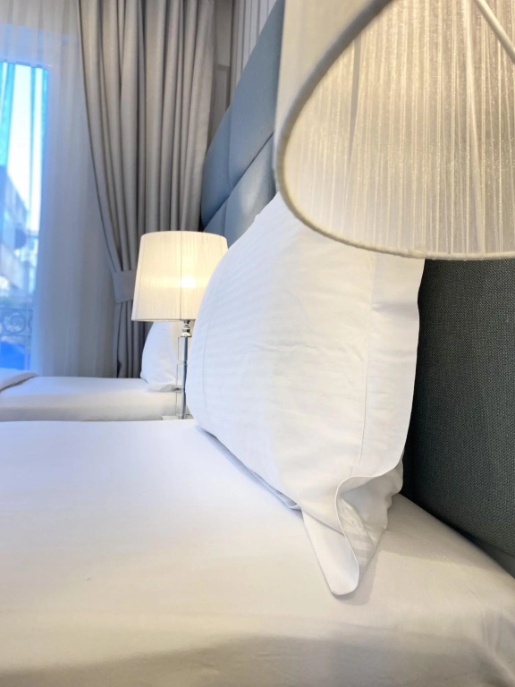 Ten Rooms Istanbul Hotel