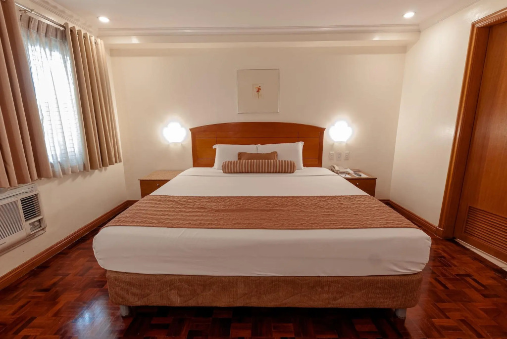 Отель City Garden Suites Manila