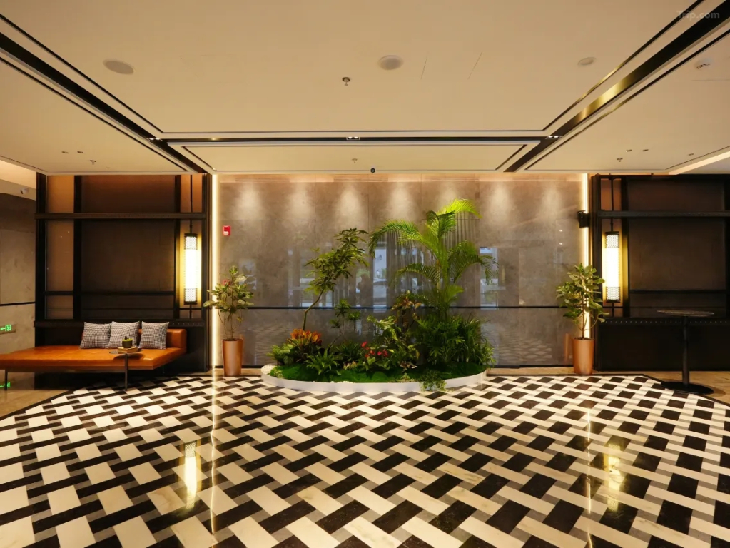 Отель Four Points By Sheraton Beijing Sanlitun Workers Stadium