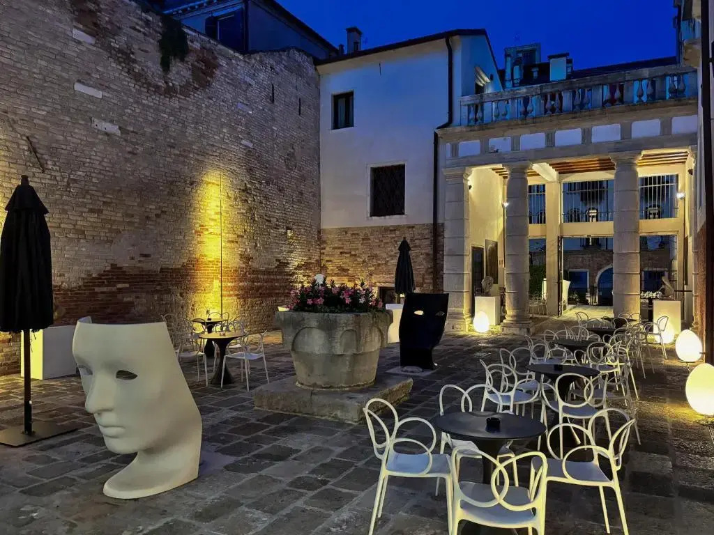 Aquarius Hotel