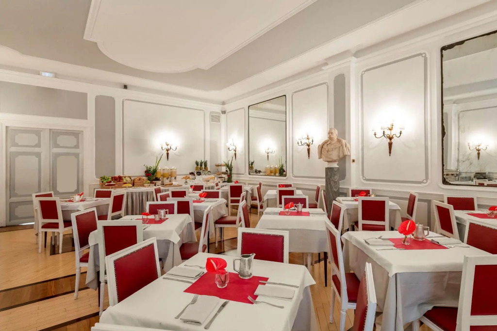 Bettoja Hotel Massimo dAzeglio