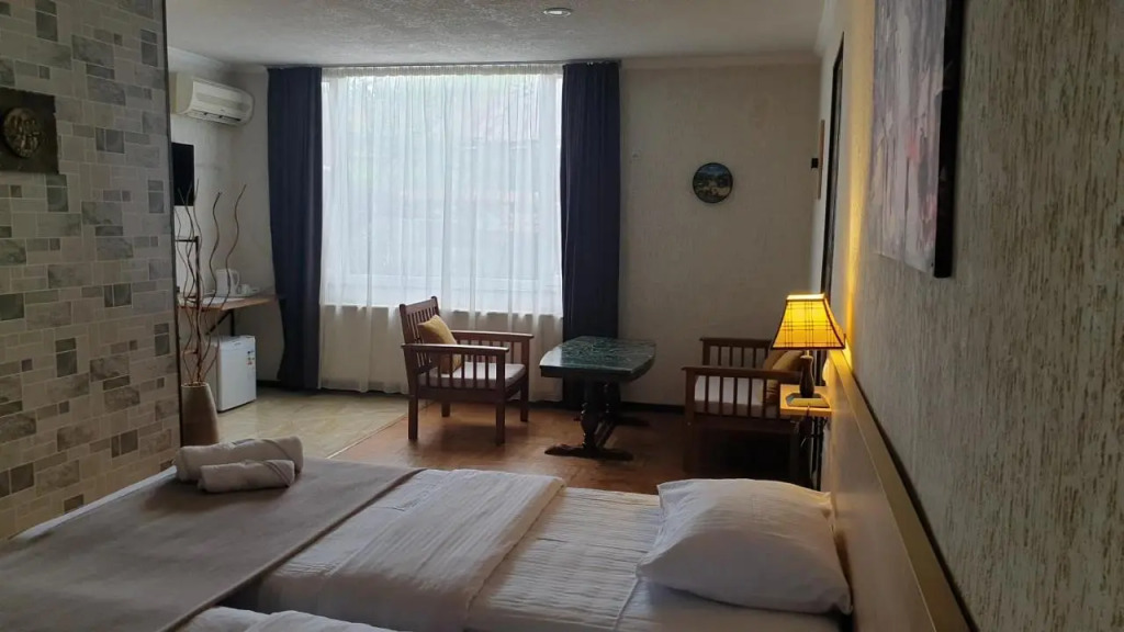 Lea Guest House