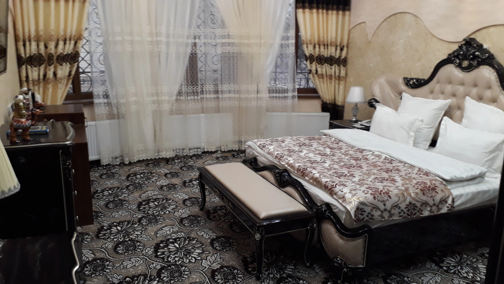 Отель Caravan Castle Boutique  Hotel