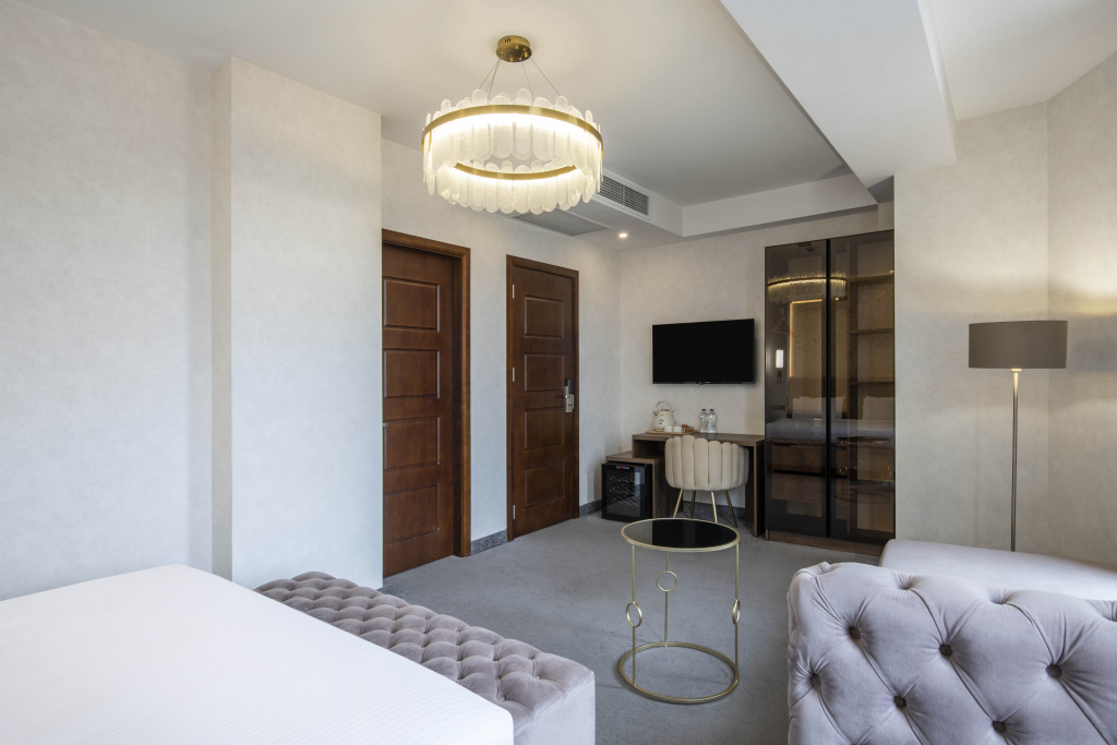 Highgarden Hotel