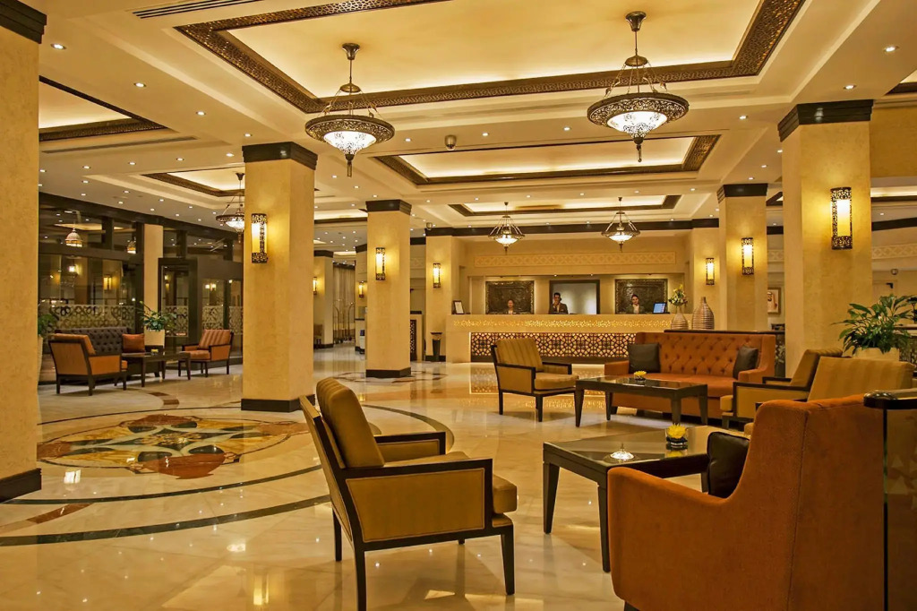 Отель Danat Al Ain Resort