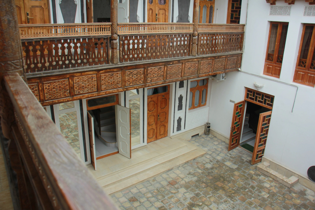 Sukhrob Barzu Hotel