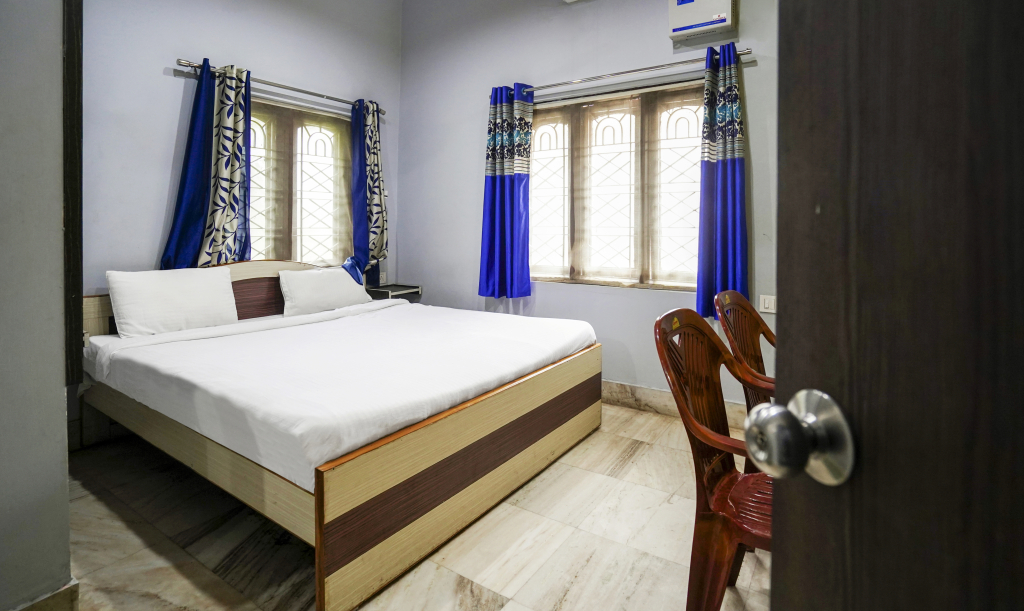 Mishra Hotel