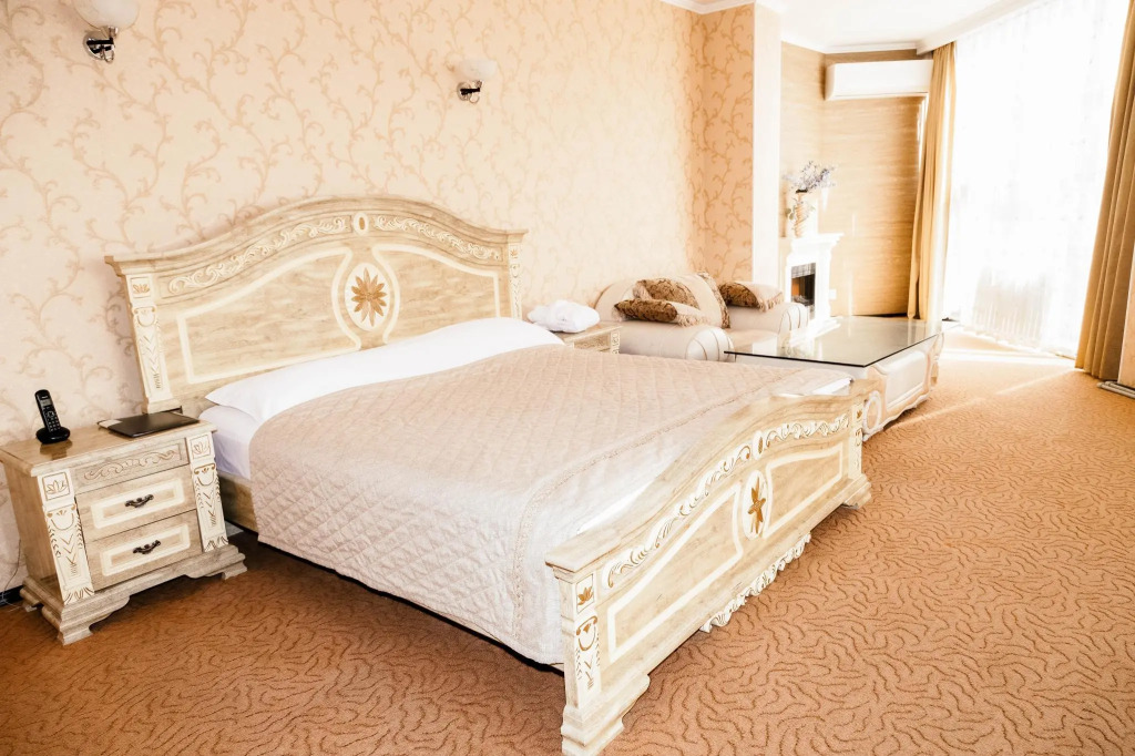 Golden Palace