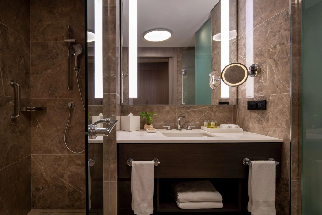 Centro Westside by Rotana