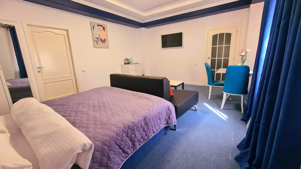 CryptoHotel.Club