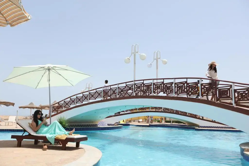 Отель Golden Beach Resort - Ras Sudr