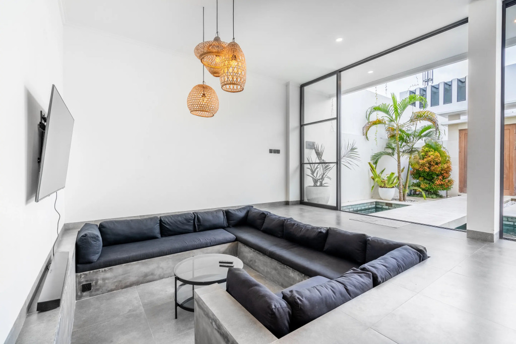 Вилла Sunny Home
