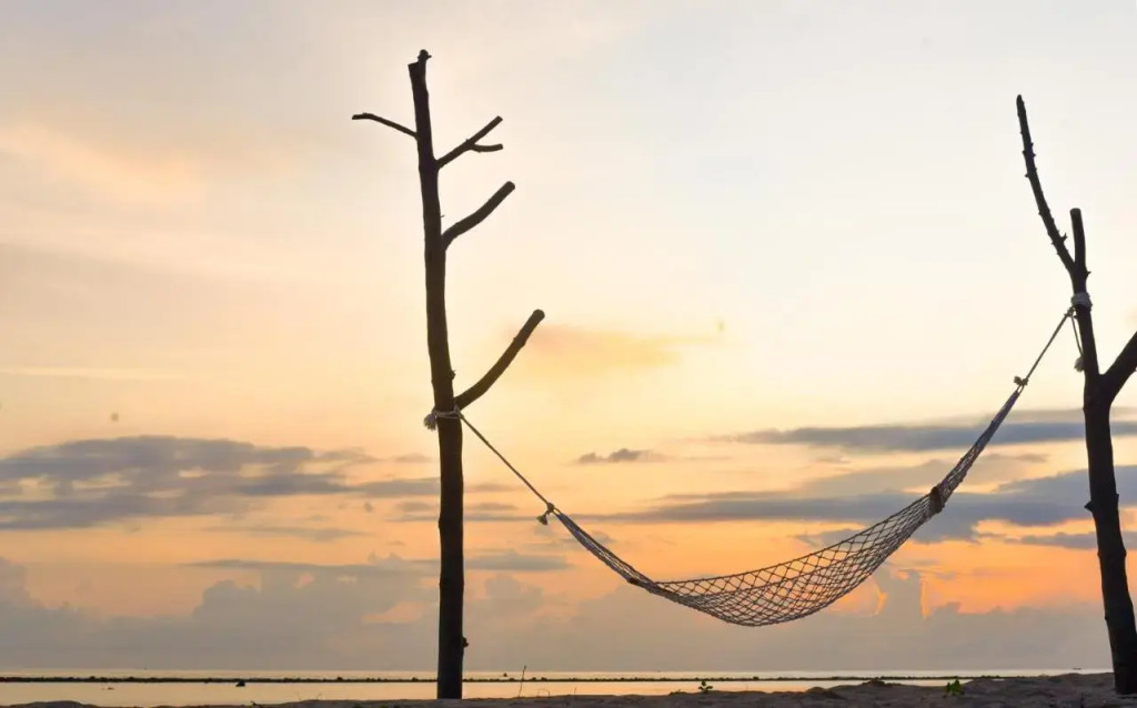 Отель Breeze Pasikudah Resort