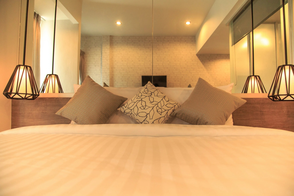 Отель Silla Loft Patong