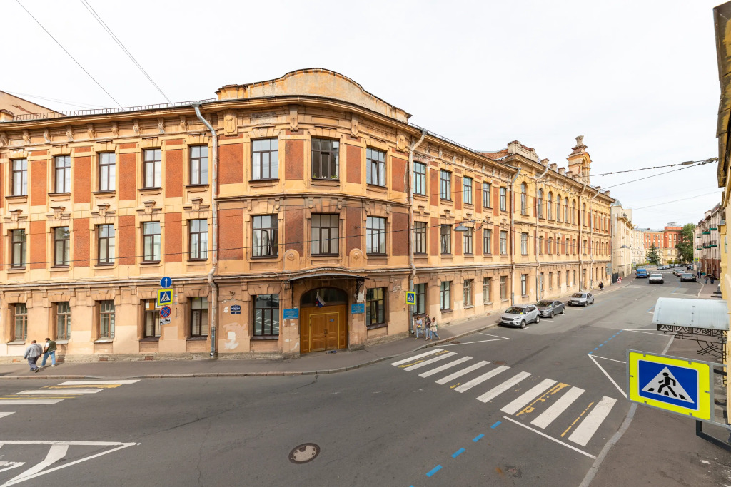 Квартира Странная квартирка