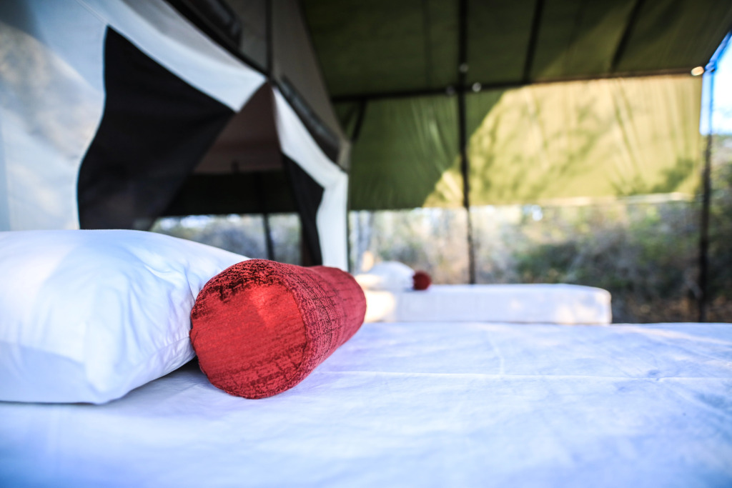 Topan Yala – Luxury Tented Safari