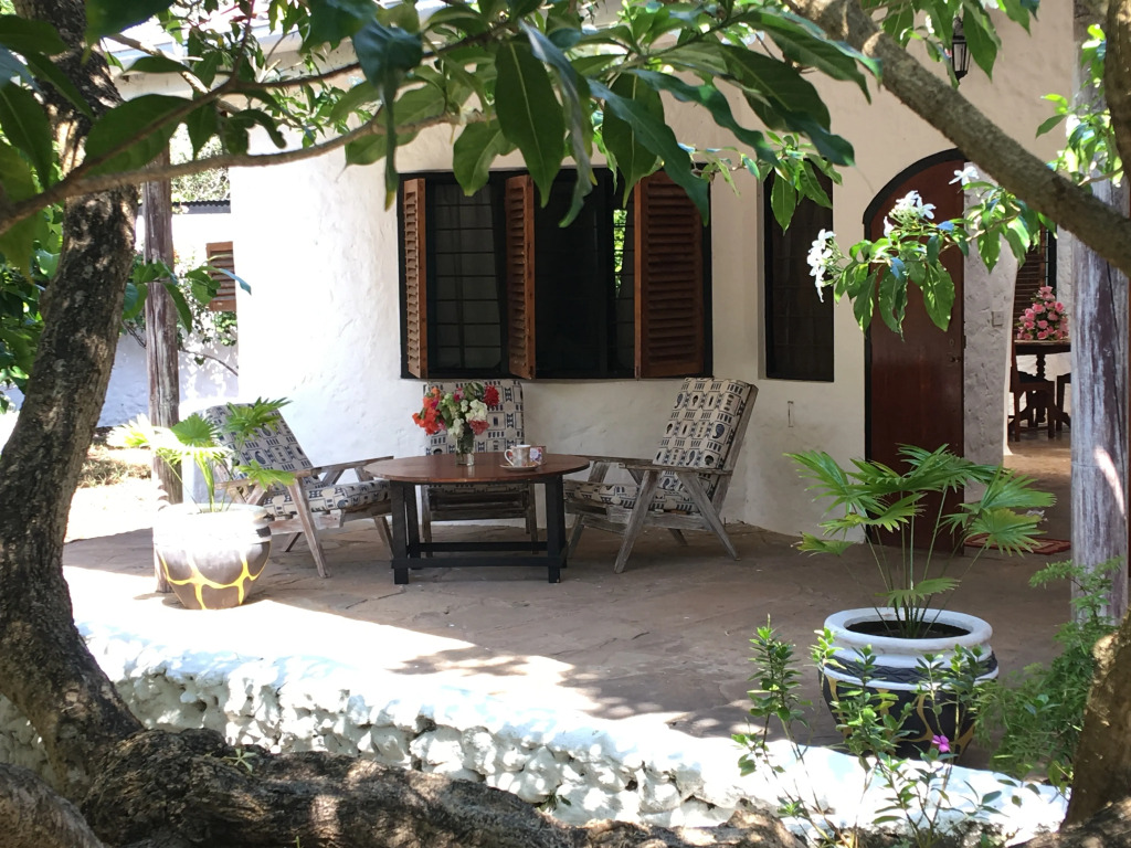 Tradewinds Lodge