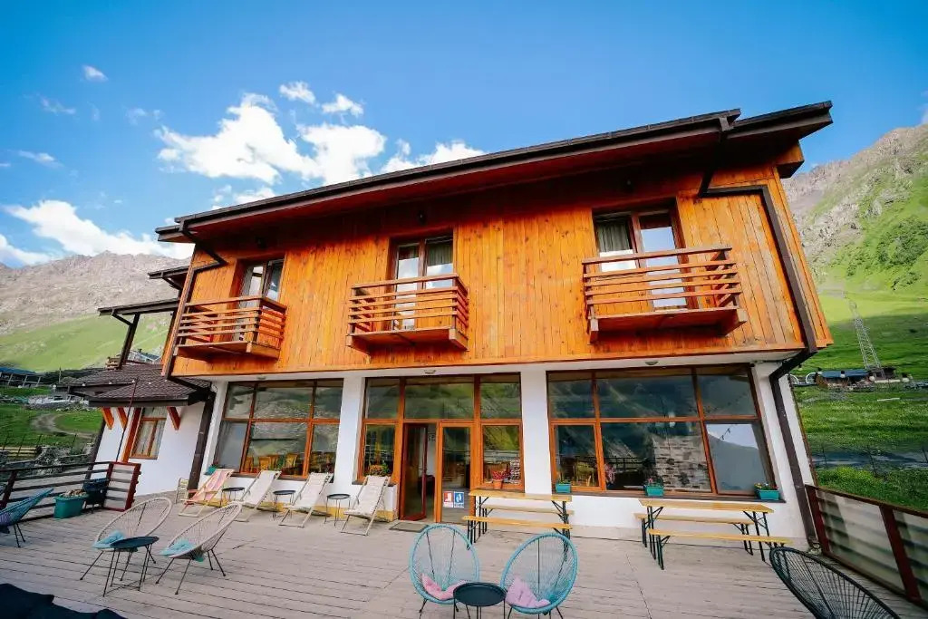 Alpenhaus Hotel Kazbegi