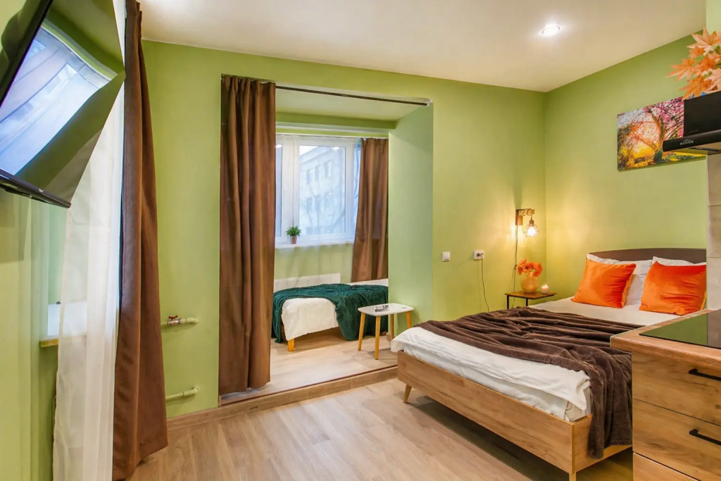 Апартаменты Room-Room Кировский 1