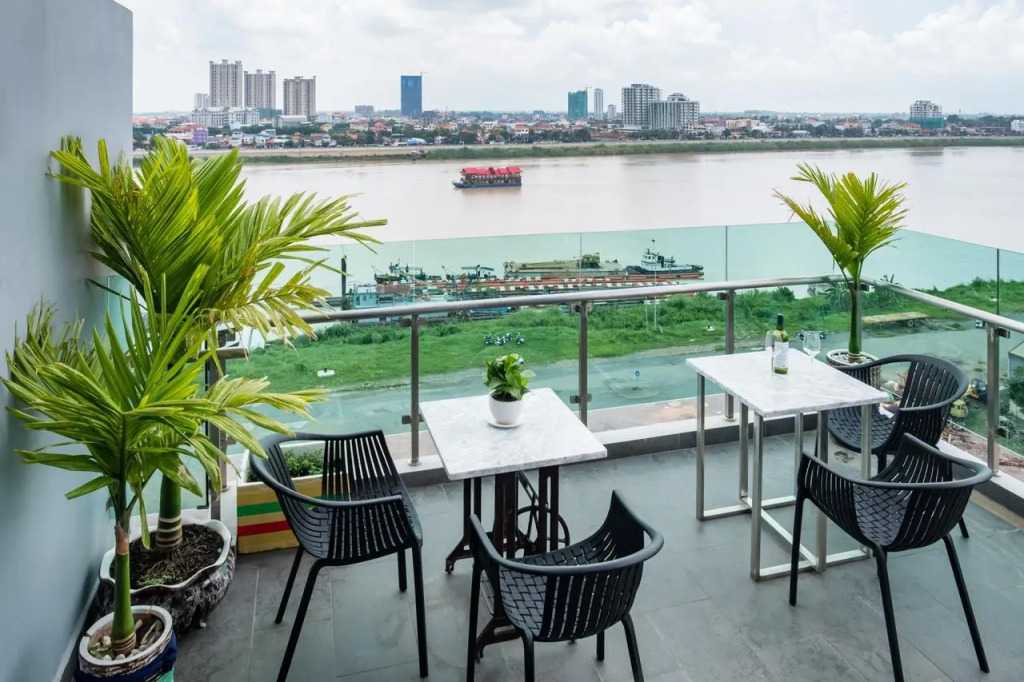 Отель ChillChill Riverside