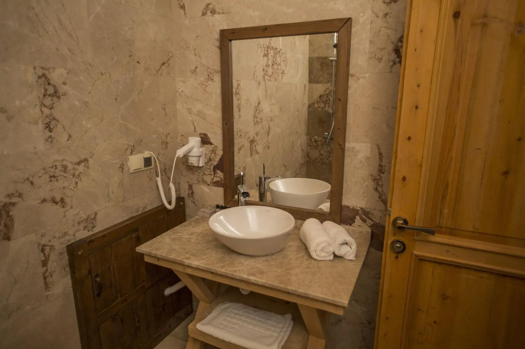 Helike Cave Suites