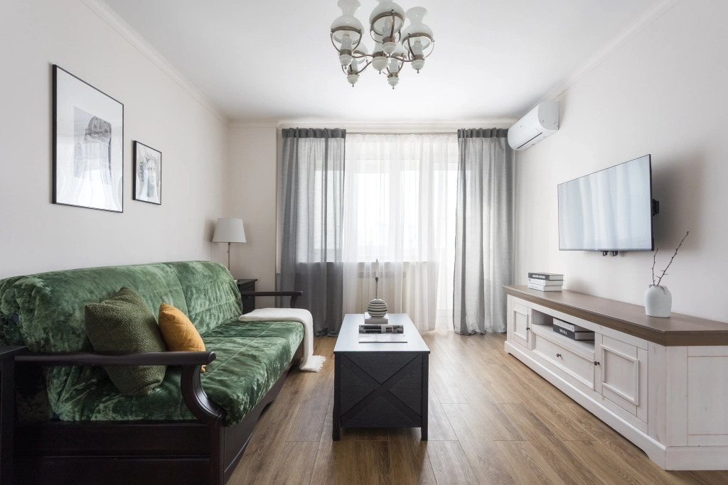 Квартира Уютное Место/Hugge Place у ЖД Вокзала