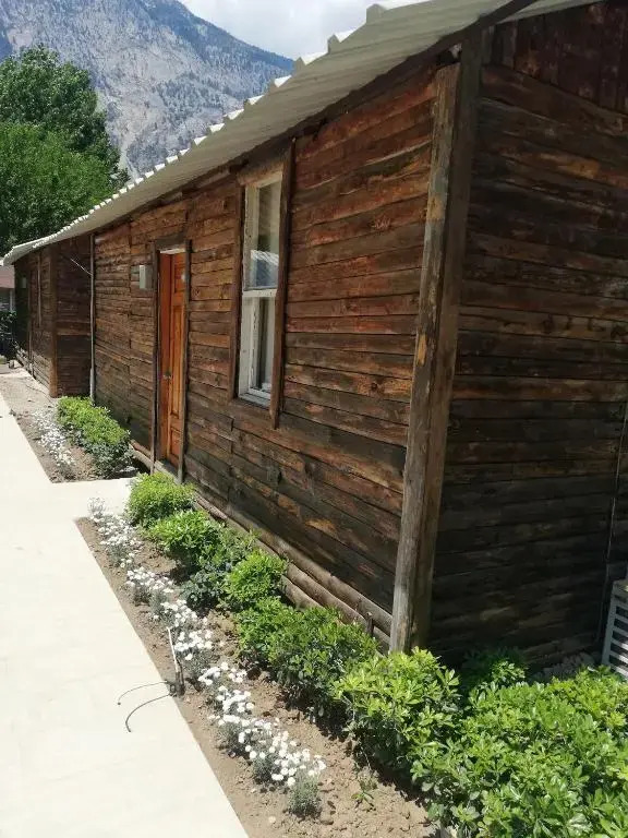 Отель Lime Tree Houses