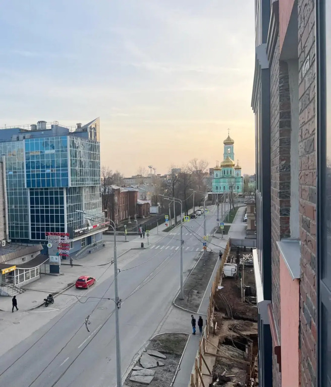 Квартира Уютная студия в центре города с лоджией