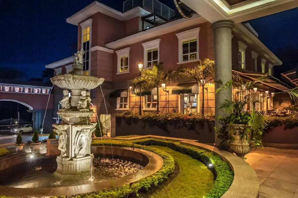 Отель Villa Rosa Kempinski