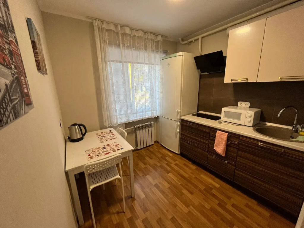Na Ulitse Pritomskaya Naberezhnaya 13 Apartments