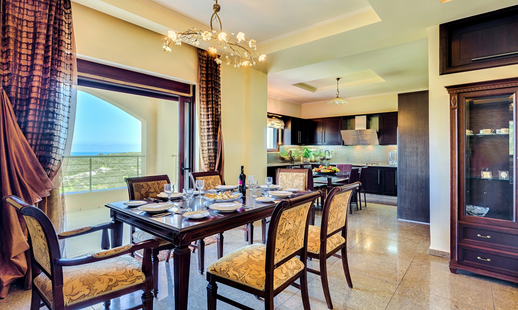 Вилла Cretan Sunny Villa Heated Pool
