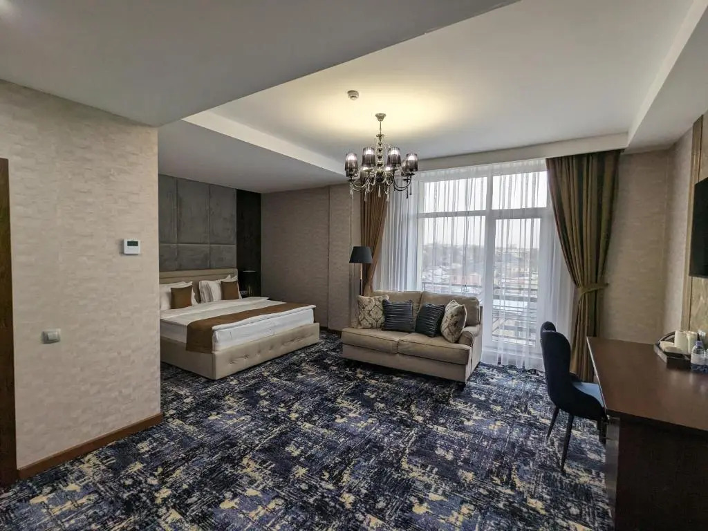 Mirotel Hotel