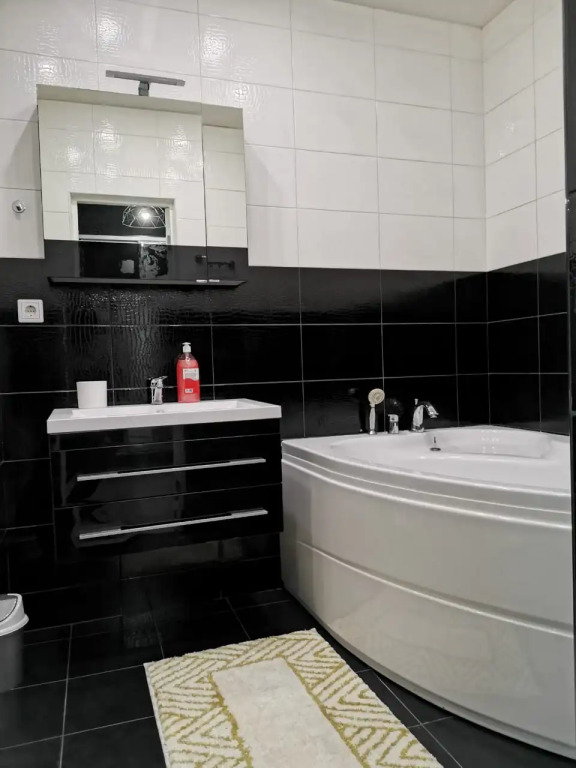 Kvartira Na Beregu Reki Apartments