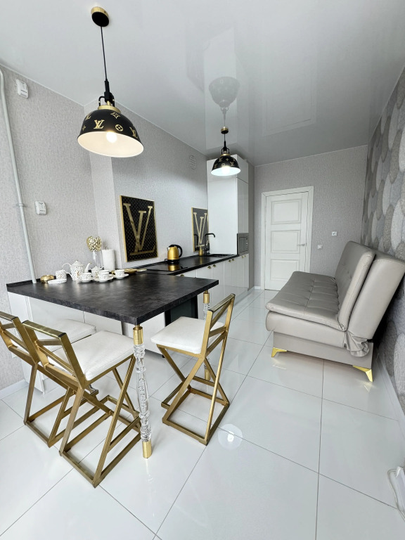 Квартира Lux Apartments