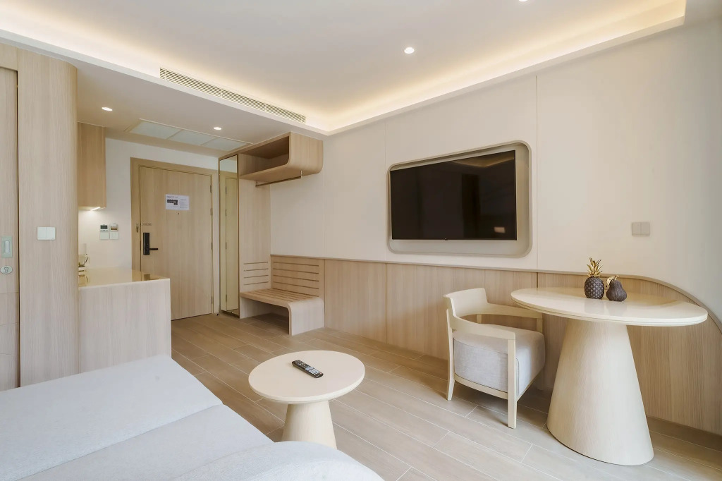 Апартаменты Pool View Condo 2204 Wyndham Garden Naithon Phuket