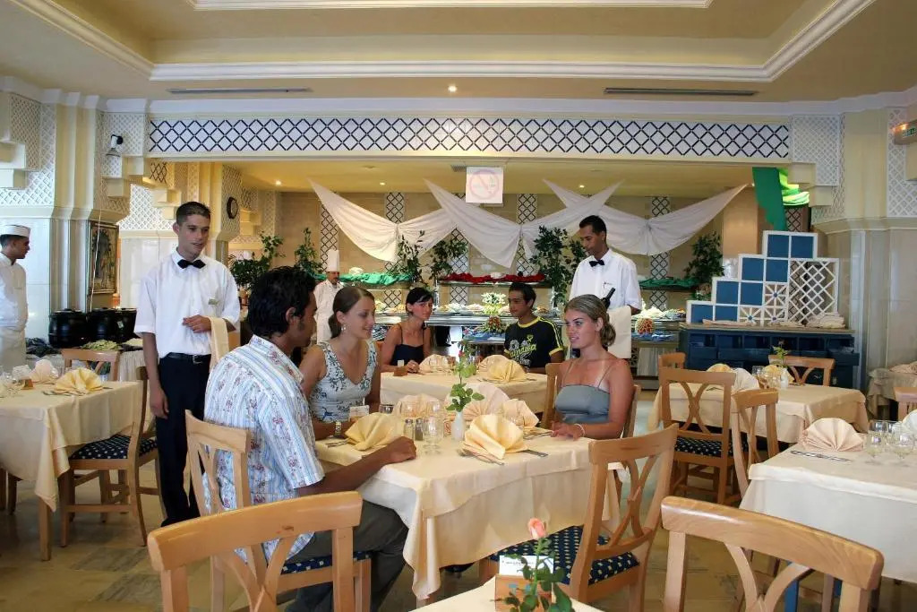 El Mouradi Palace- Couple et Famille uniquement