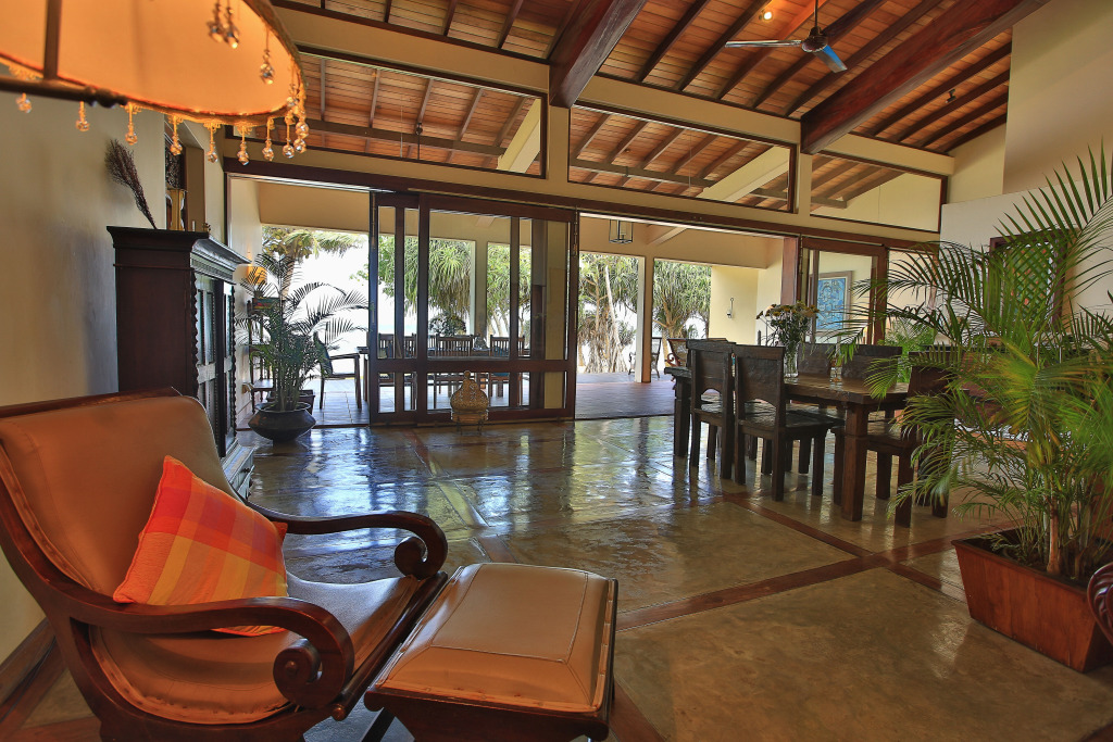 South Point Villa - 3 bedroom Beach Front Villa