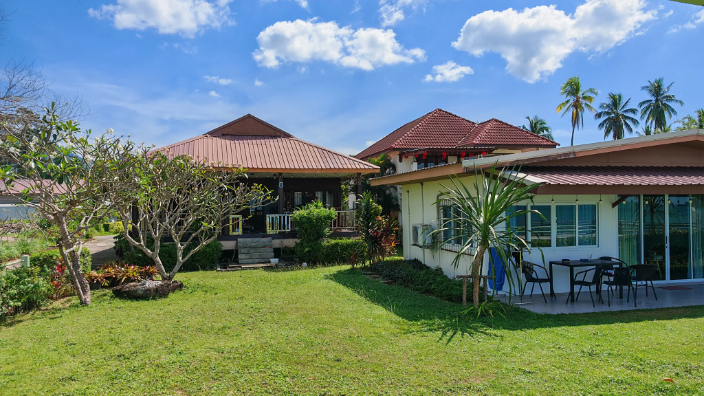 Курортный Отель Lipa Bay Residence
