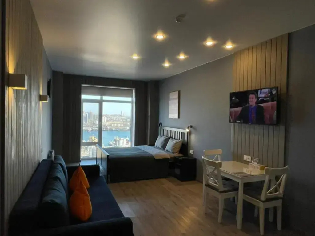 Апартаменты Central Place Vladivostok Люкс Комфорт с видом на Мосты и Залив 1