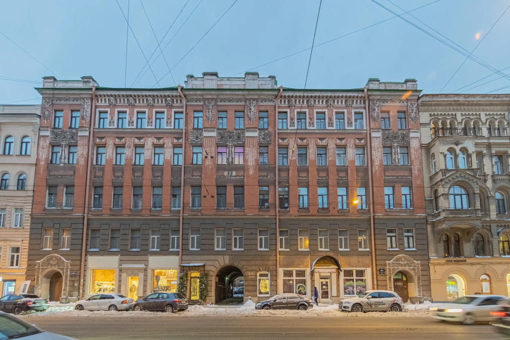 Апартаменты Двухкомнатные апартаменты в центре на Марата