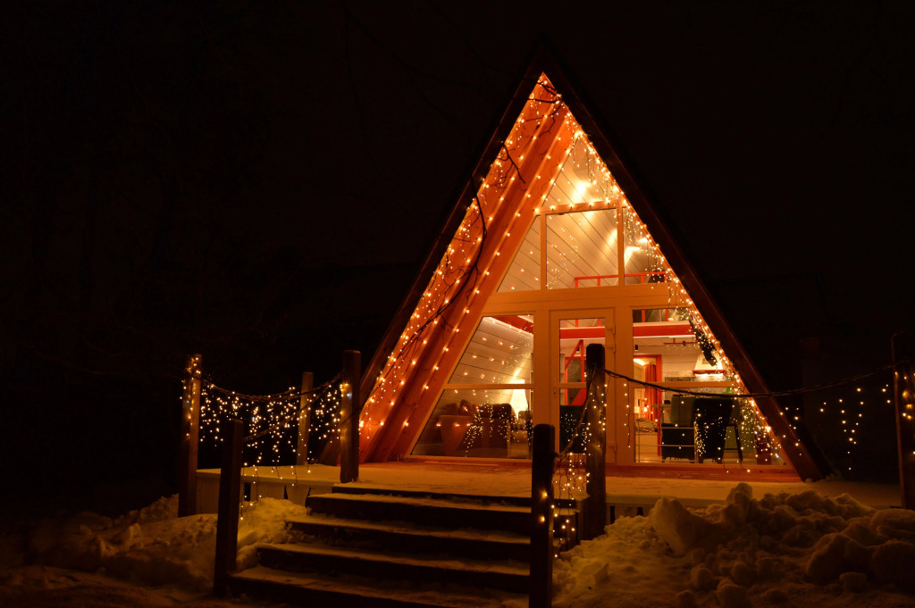 Частный дом A-frame DubHouse