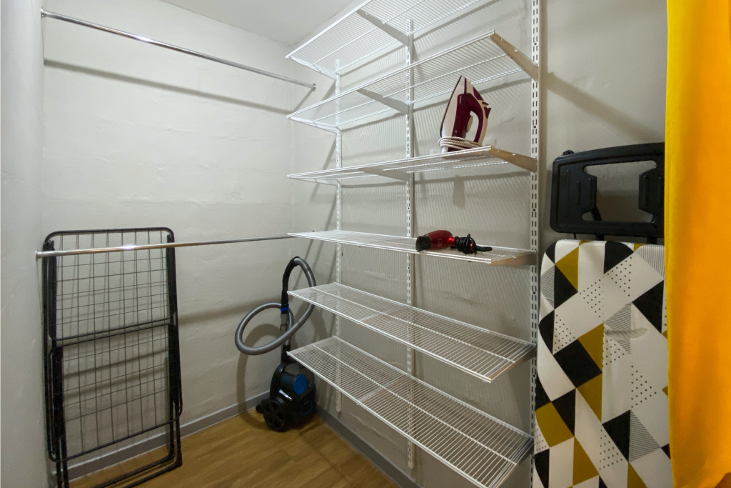 Квартира в Стиле Loft с Панорамным Видом на Море и Мост Остров Русский