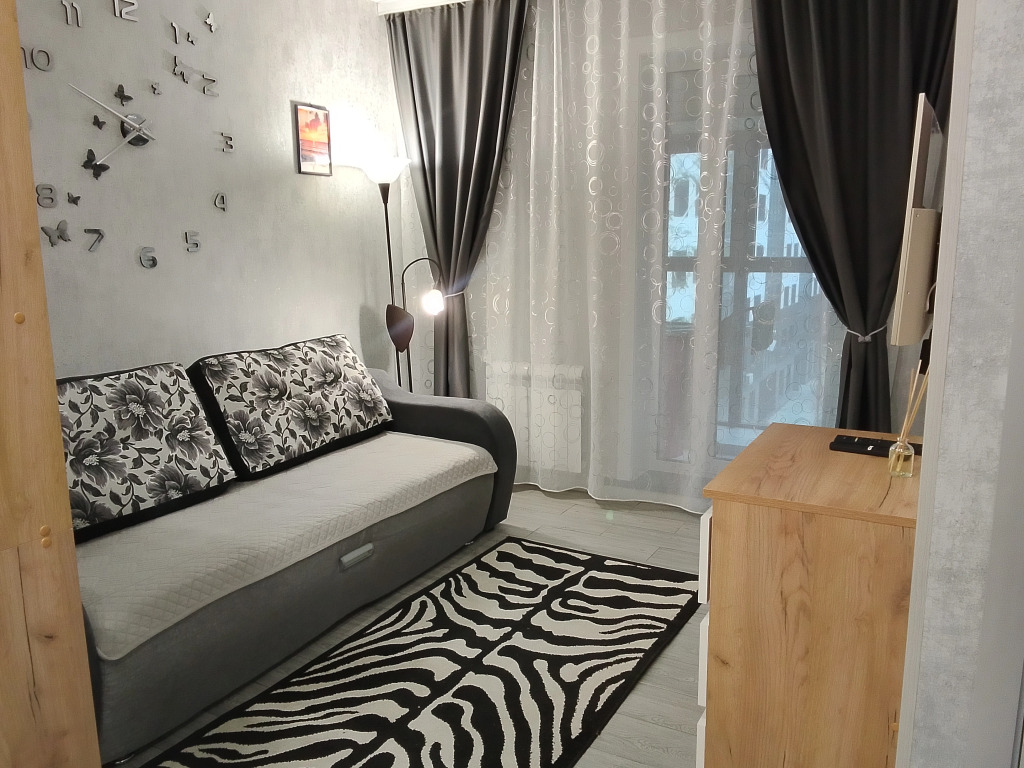 Квартира Laura Apart 38