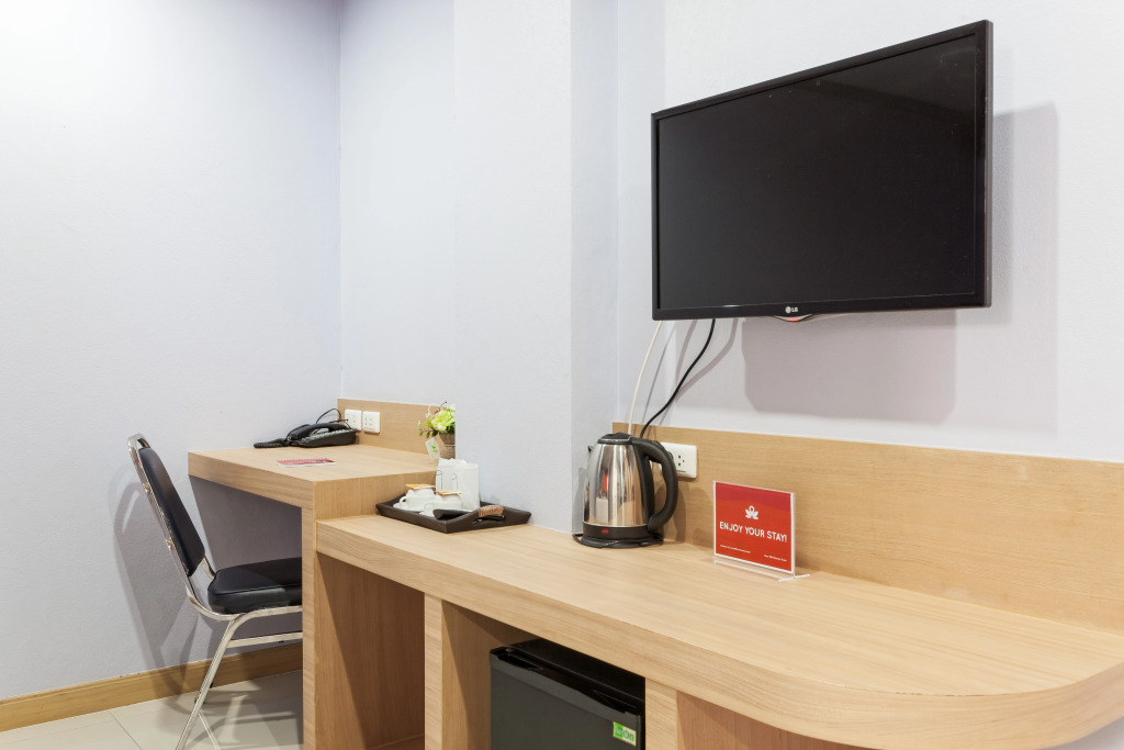 Отель ZEN Rooms Patong Soi Chuwong