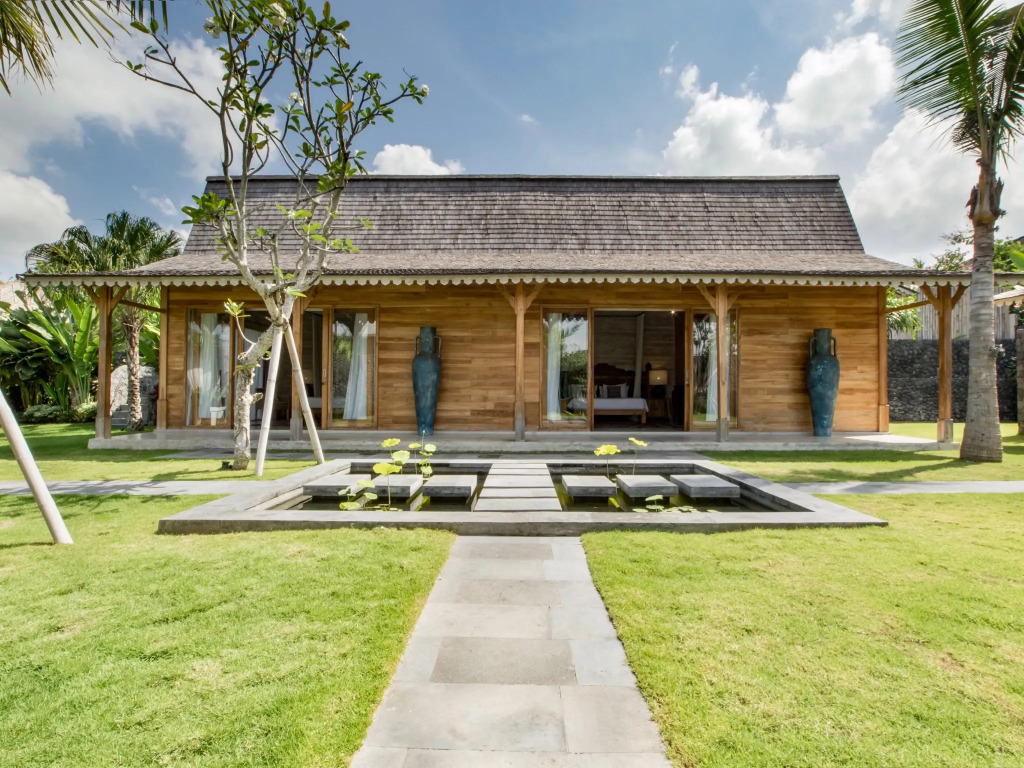 Villa Mannao by Villa Finder